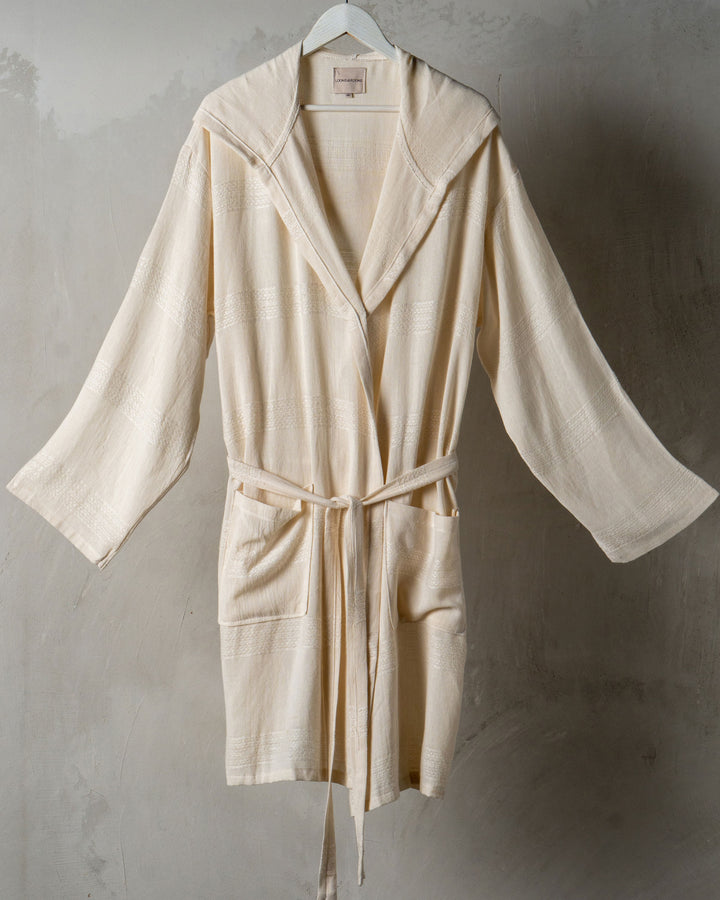 Hand-loomed cotton bathrobe