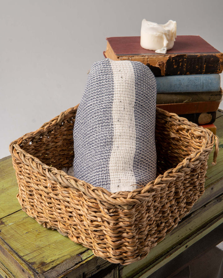 Hand-loomed cotton towel